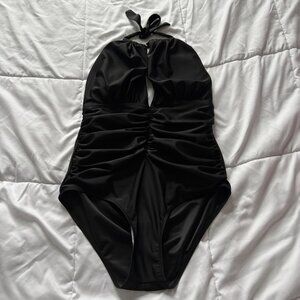 Womens Size XL Swimsuit One Piece Bathing Suit Black Padded Beach Summer Halter